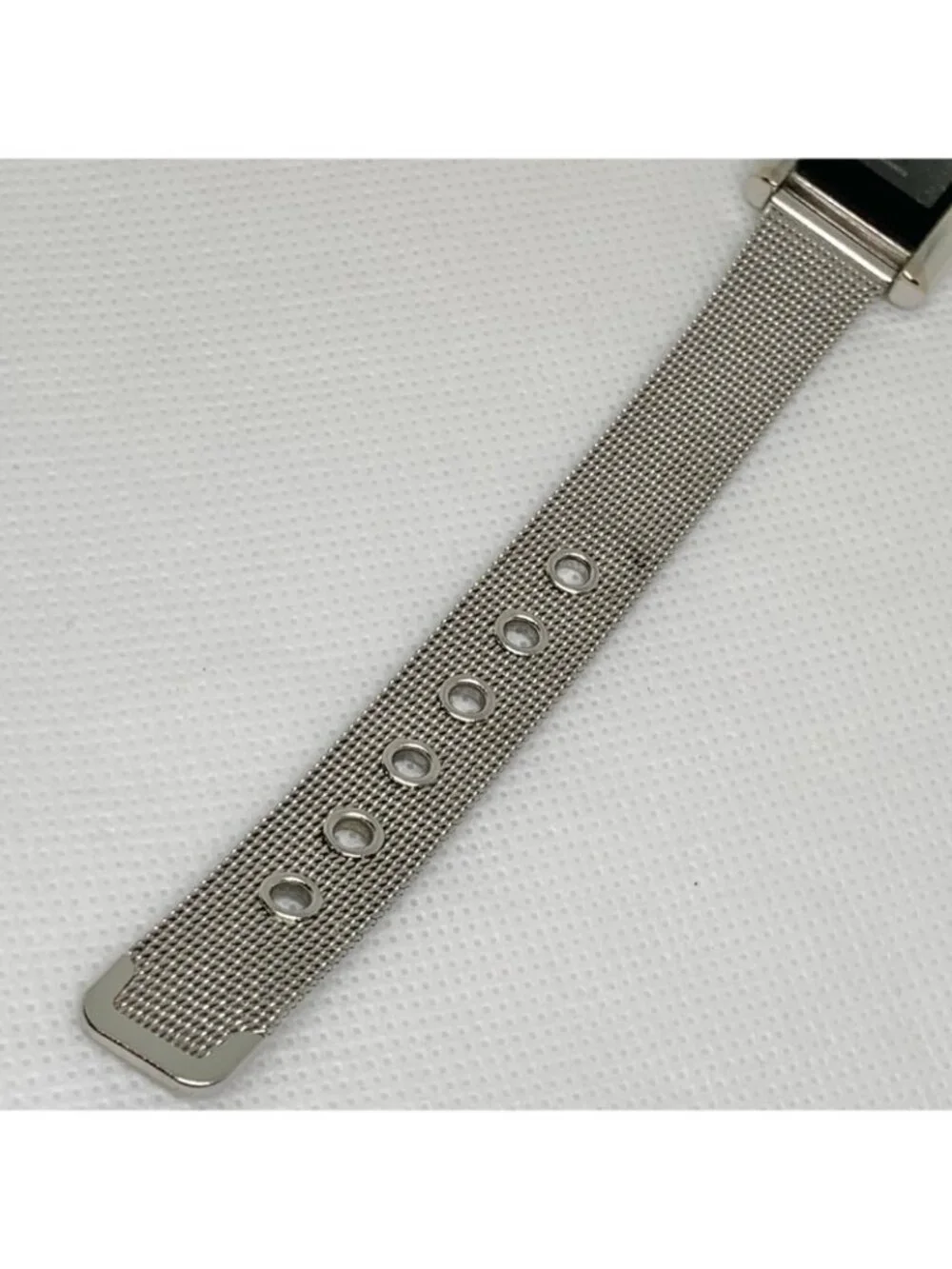 Vintage Genevex women’s watch silver tone black dial 21mm mesh band  running
